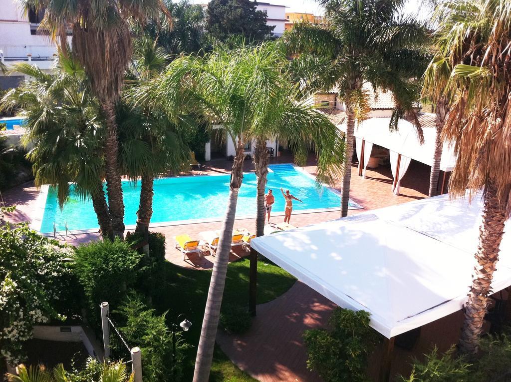 Hotel Redebora Torregrotta Extérieur photo