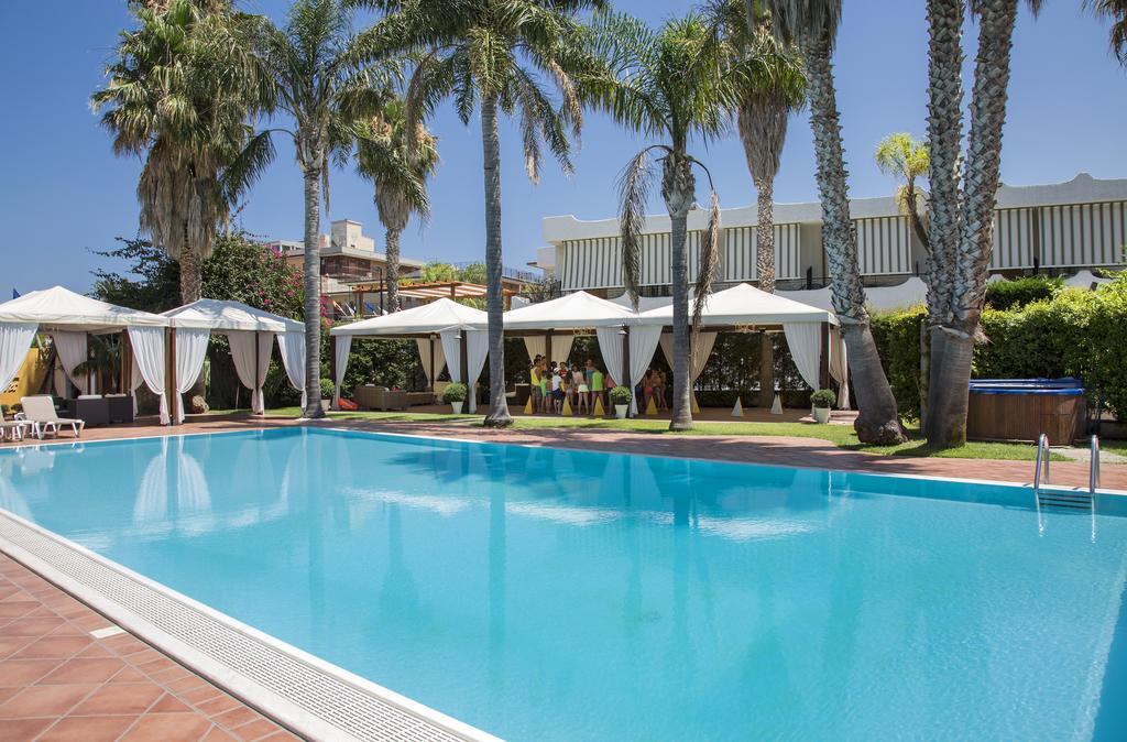 Hotel Redebora Torregrotta Extérieur photo