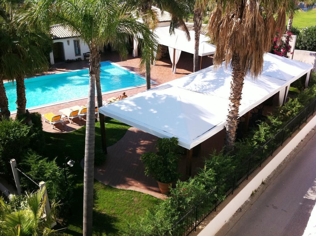 Hotel Redebora Torregrotta Extérieur photo