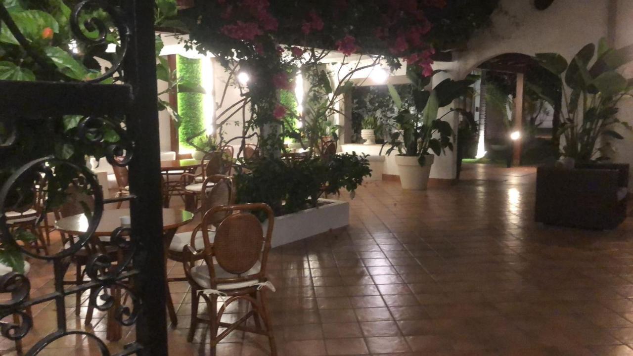 Hotel Redebora Torregrotta Extérieur photo