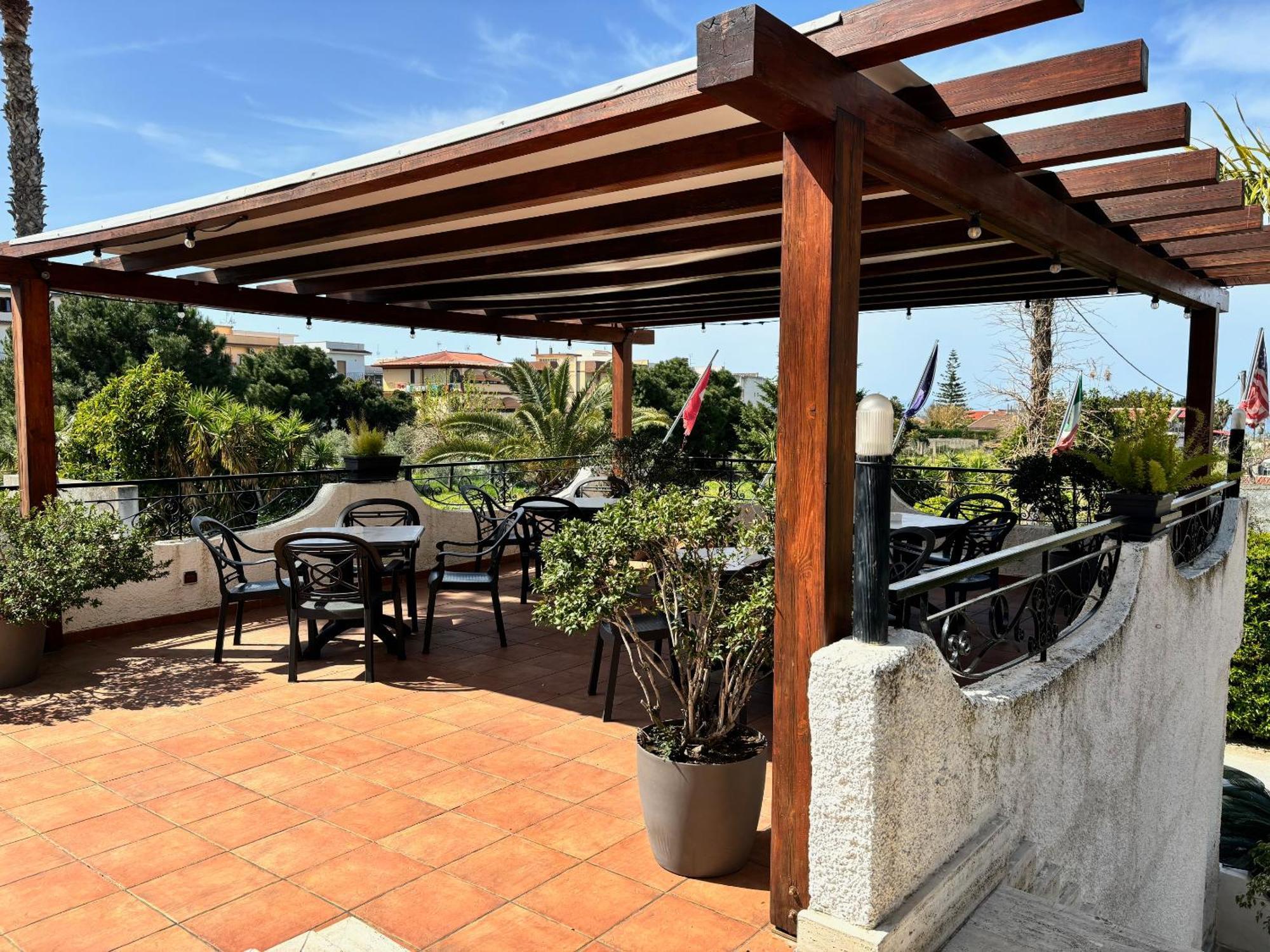Hotel Redebora Torregrotta Extérieur photo